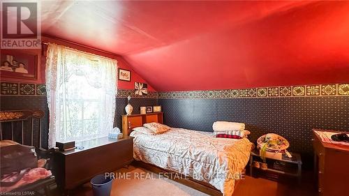 Imported from itso - 262 Prince Arthur Street, South Huron, ON - Indoor Photo Showing Bedroom