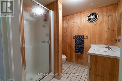 199 Southcrest Dr Drive, London, ON - Indoor Photo Showing Bathroom