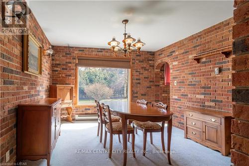 199 Southcrest Dr Drive, London, ON - Indoor Photo Showing Dining Room
