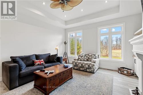 34180 Melena Beach Sideroad, Bluewater (Bayfield), ON - Indoor Photo Showing Living Room