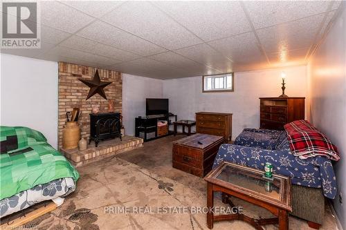 6 Argyle Street, Dutton/Dunwich, ON - Indoor Photo Showing Bedroom With Fireplace