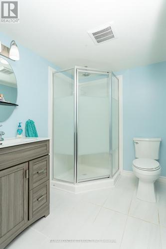 2 Edgewell Crescent, St. Thomas, ON - Indoor Photo Showing Bathroom