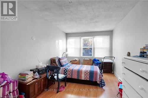 89 Gladstone Avenue, St. Thomas, ON - Indoor Photo Showing Bedroom