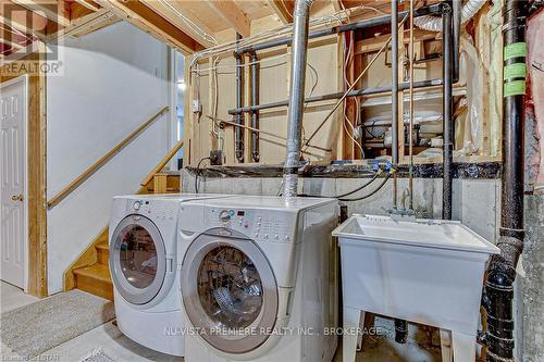 24 - 335 Lighthouse Road, London, ON - Indoor Photo Showing Laundry Room