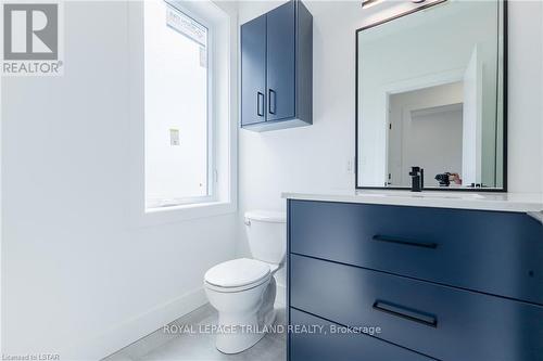 71864 Sunview Ave Avenue, Bluewater, ON - Indoor Photo Showing Bathroom