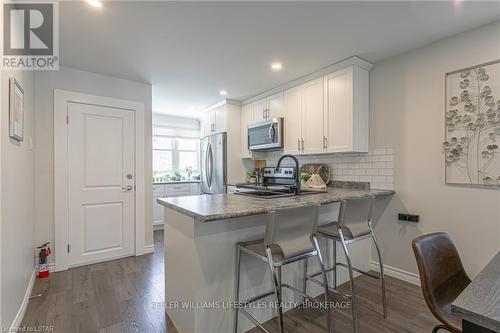 561 Chester St, London, ON - Indoor Photo Showing Kitchen