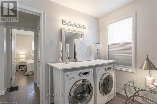 561 Chester St, London, ON - Indoor Photo Showing Laundry Room