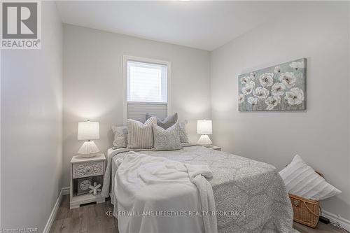 561 Chester St, London, ON - Indoor Photo Showing Bedroom