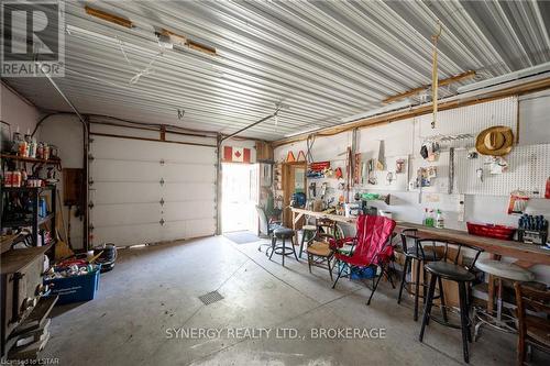 5507 Irish Drive, Southwest Middlesex, ON - Indoor Photo Showing Garage