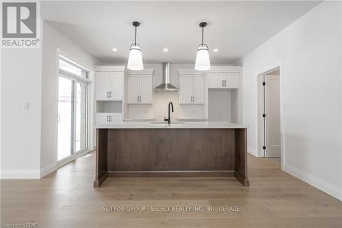 24 Lucas Road, St. Thomas, ON - Indoor Photo Showing Kitchen