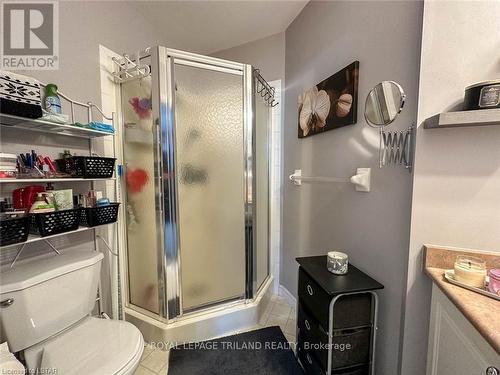 5 - 1241 Beaverbrook Avenue, London, ON - Indoor Photo Showing Bathroom