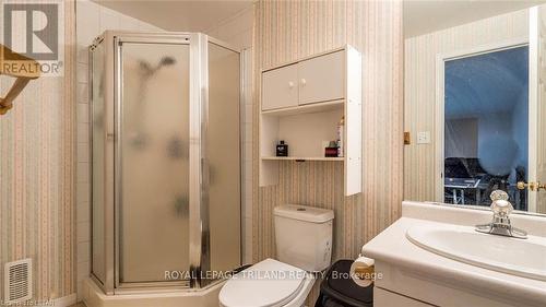 5 - 1241 Beaverbrook Avenue, London, ON - Indoor Photo Showing Bathroom