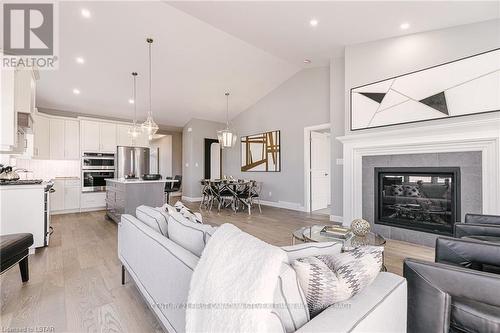 32 - 2650 Buroak Drive, London, ON - Indoor Photo Showing Living Room With Fireplace