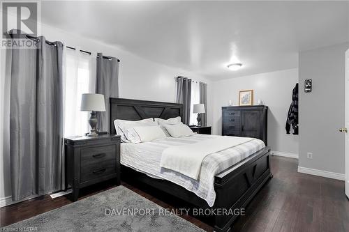 9475 Springwater Road, Malahide, ON - Indoor Photo Showing Bedroom
