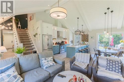 21 Chiniquy Street, Bluewater (Bayfield), ON - Indoor Photo Showing Living Room