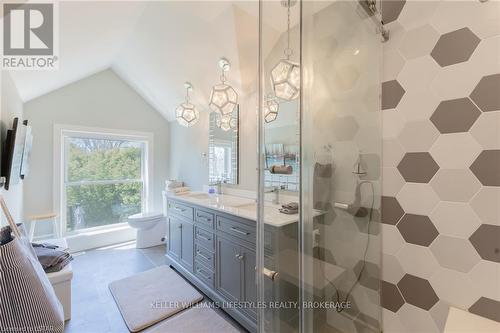 21 Chiniquy Street, Bluewater, ON - Indoor Photo Showing Bathroom