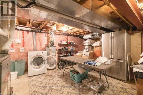 21 Chiniquy Street, Bluewater, ON - Indoor Photo Showing Laundry Room