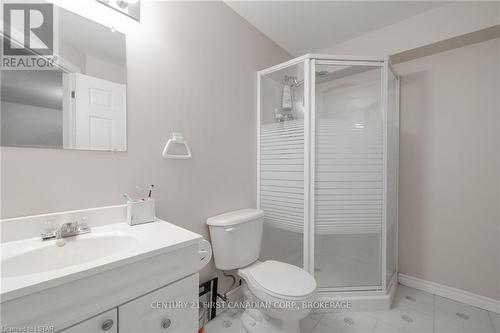 20 - 335 Lighthouse Road, London, ON - Indoor Photo Showing Bathroom