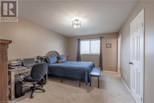 20 - 335 Lighthouse Road, London, ON - Indoor Photo Showing Bedroom