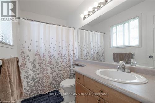 20 - 335 Lighthouse Road, London, ON - Indoor Photo Showing Bathroom