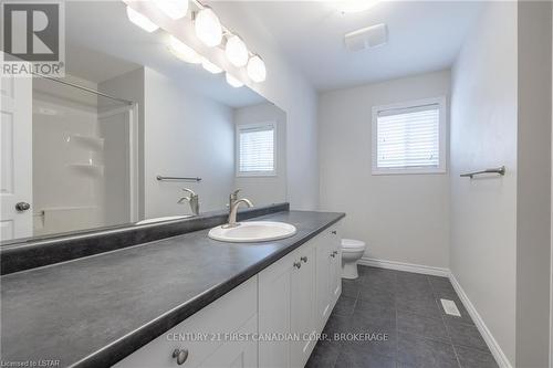 2031 Springridge Drive, London, ON - Indoor Photo Showing Bathroom