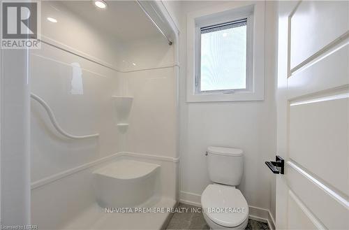 4055 Winterberry Drive, London, ON - Indoor Photo Showing Bathroom