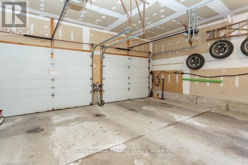 78 Parkview Drive, Thames Centre, ON - Indoor Photo Showing Garage