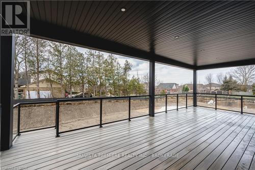 365 Manhattan Drive, London, ON - Outdoor With Deck Patio Veranda With Exterior