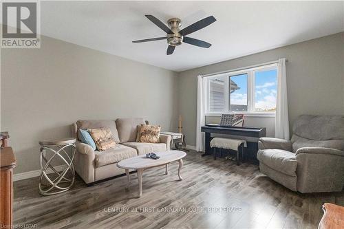 6 - 375 Edith Cavell Boulevard, Central Elgin (Port Stanley), ON - Indoor Photo Showing Living Room