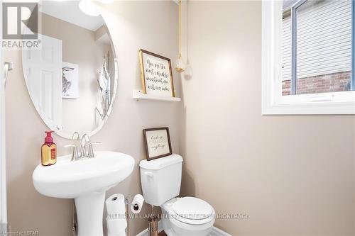 1673 Portrush Way, London, ON - Indoor Photo Showing Bathroom