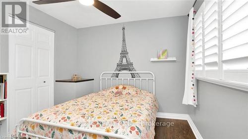 74 Larkspur Crescent, London, ON - Indoor Photo Showing Bedroom