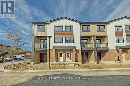 27 - 349 Southdale Road E, London, ON - Outdoor With Balcony With Facade