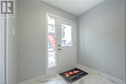 27 - 349 Southdale Road E, London, ON - Indoor Photo Showing Other Room