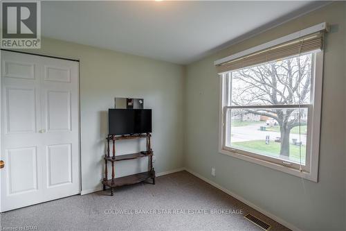 6805 King Street, Plympton-Wyoming, ON - Indoor Photo Showing Other Room