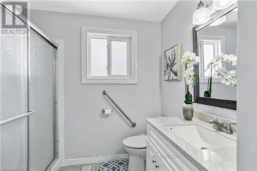 332 Belfield Street, London, ON - Indoor Photo Showing Bathroom