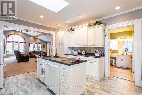 3608 Concession Drive, Southwest Middlesex, ON - Indoor Photo Showing Kitchen