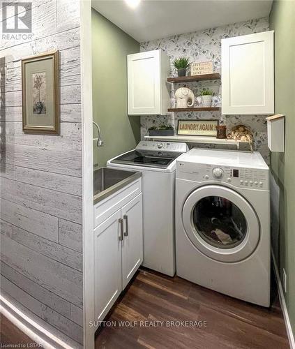 91 Clarence Street, Strathroy-Caradoc, ON - Indoor Photo Showing Laundry Room
