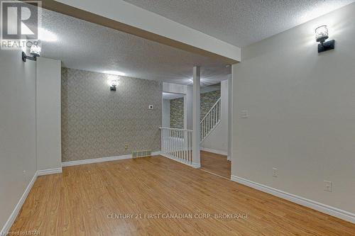 35 - 55 Ashley Crescent, London, ON - Indoor Photo Showing Other Room