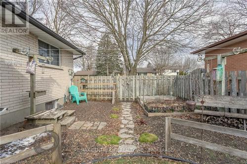 8 Dell Drive, Strathroy-Caradoc, ON - Outdoor