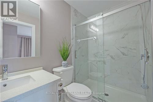 29 - 2610 Kettering Place, London, ON - Indoor Photo Showing Bathroom