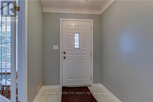 20 Luton Crescent, St. Thomas, ON - Indoor Photo Showing Other Room