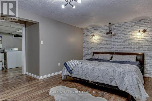 20 Luton Crescent, St. Thomas, ON - Indoor Photo Showing Bedroom