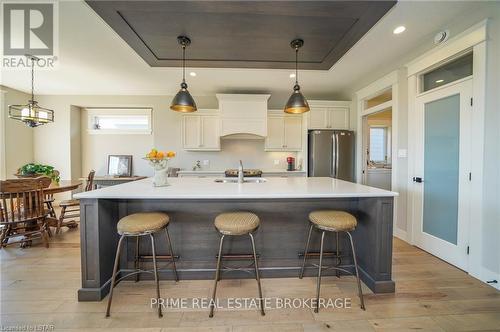 66 Deerfield Road, Lambton Shores, ON - Indoor Photo Showing Kitchen With Upgraded Kitchen