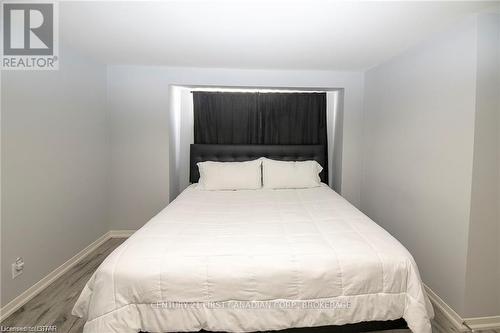 10 - 757 Wharncliffe Road S, London, ON - Indoor Photo Showing Bedroom