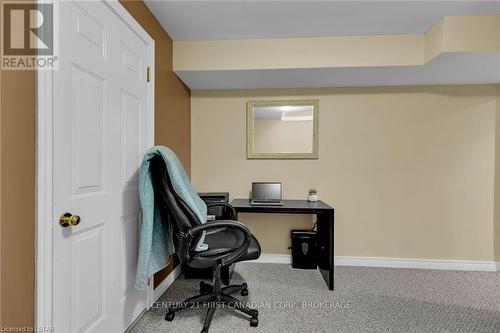 1249 Savannah Dr, London, ON - Indoor Photo Showing Office