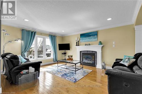 1249 Savannah Drive, London, ON - Indoor Photo Showing Living Room With Fireplace