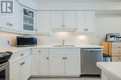 77 - 1220 Riverbend Road Road, London, ON - Indoor Photo Showing Kitchen With Double Sink