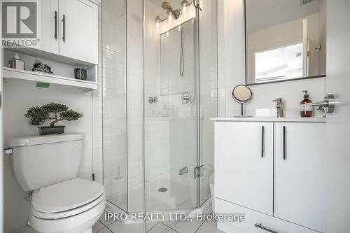803 - 760 The Queensway, Toronto, ON - Indoor Photo Showing Bathroom
