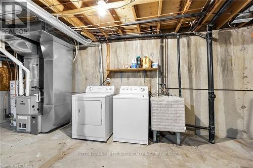 24 - 225 Deveron Crescent, London, ON - Indoor Photo Showing Laundry Room