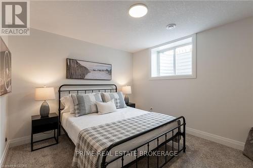 24 - 63 Compass Trail, Central Elgin, ON - Indoor Photo Showing Bedroom